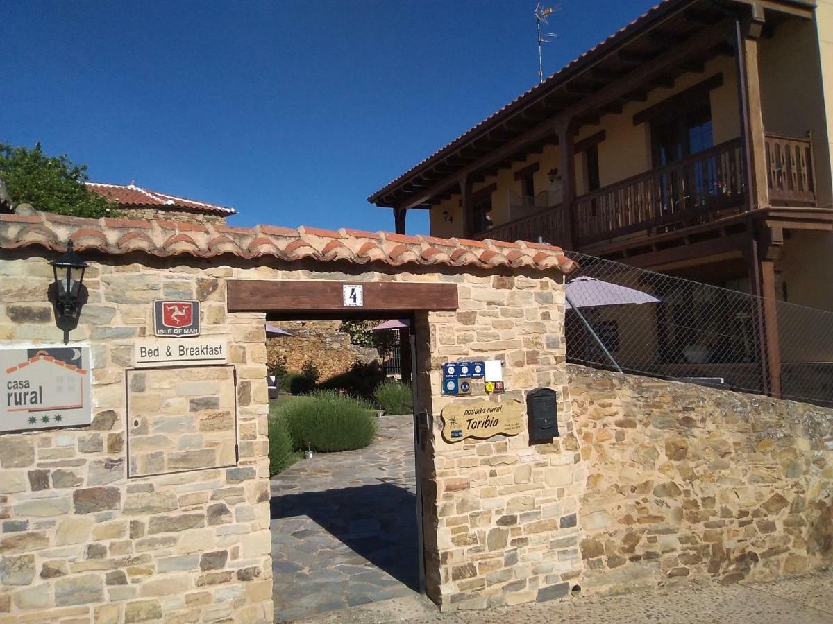 La Posada De Toribia Val De San Lorenzo Екстер'єр фото