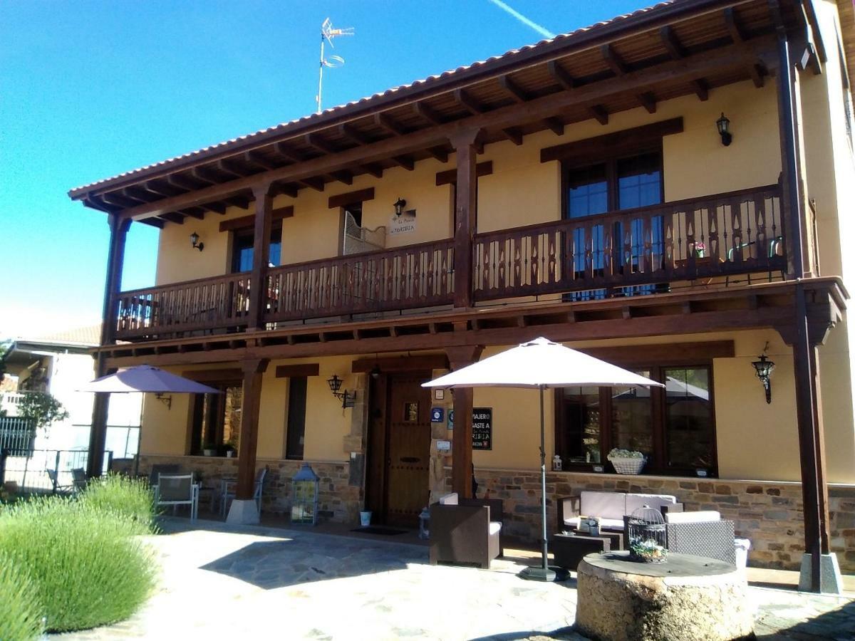 La Posada De Toribia Val De San Lorenzo Екстер'єр фото